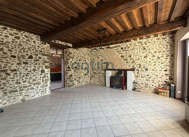 Maison 7 Pièces 220 m²