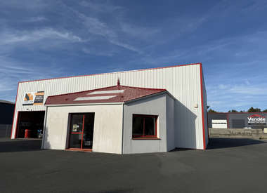 Local professionnel 6 Pièces 379 m²