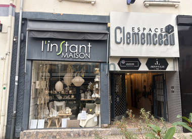 Local professionnel 122 m²