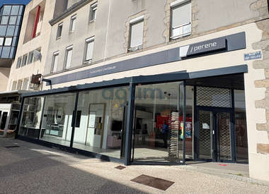 Local professionnel 112 m²
