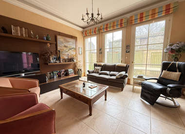 Maison 9 Pièces 220 m²